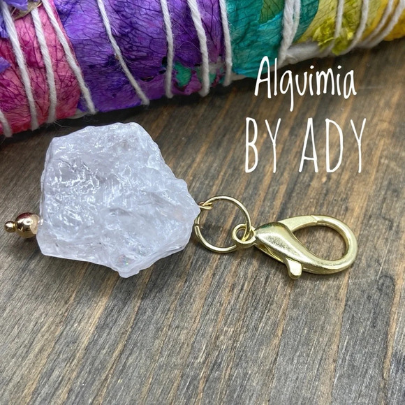 Big chunky white Quartz raw silver steel keychain gemstone keychain - Picture 1 of 1